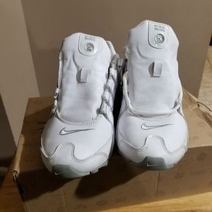 Women Nike Shox NZ SL size 9